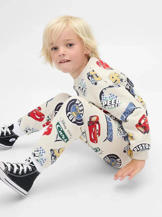 Conjunto de sudadera «Vintagesoft Cars» de GAP × Disney para Bebé y Niño
