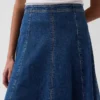 Falda midi de vaquero con corte tulipán