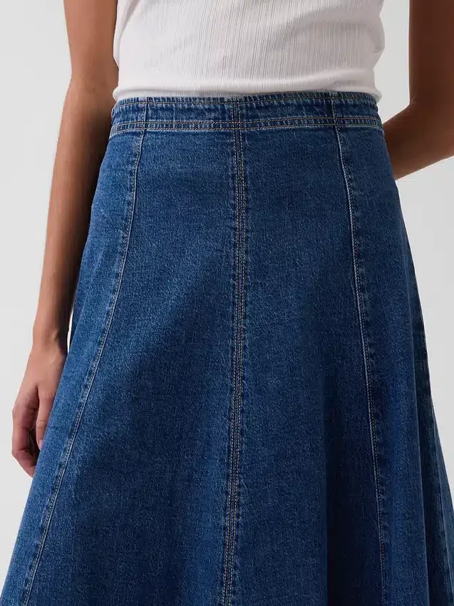 Falda midi de vaquero con corte tulipán