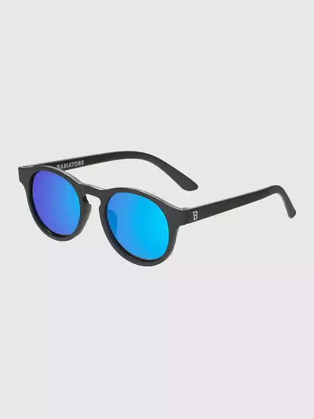 Gafas de sol polarizadas Babiators para niños pequeños y mayores con montura en forma de ojo de cerradura