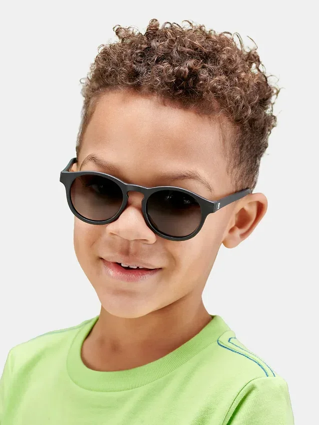 Gafas de sol polarizadas Babiators para niños pequeños y mayores con montura en forma de ojo de cerradura