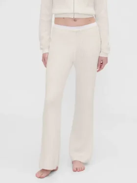 Gap × Summer Fridays: Pantalones acampanados de punto waffle CashSoft