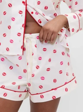 GAP × Summer Fridays: Pantalones cortos de pijama de popelín «Kiss»