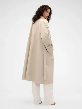 GAP × Victoria Beckham: gabardina