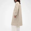 GAP × Victoria Beckham: gabardina