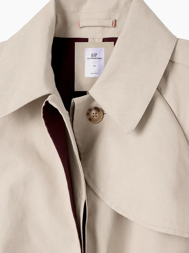 GAP × Victoria Beckham: gabardina