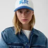 Gorra de béisbol con logotipo azul