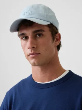 Gorra de béisbol con logotipo desgastado