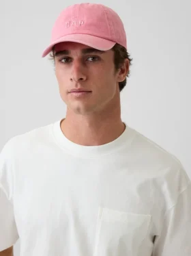 Gorra de béisbol con logotipo desgastado