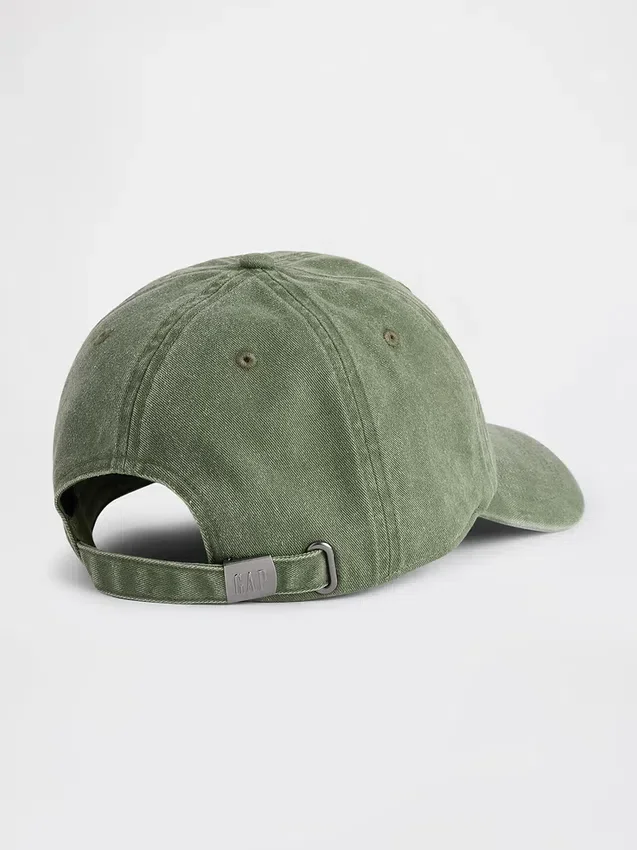 Gorra de béisbol con logotipo desgastado
