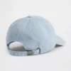 Gorra de béisbol con logotipo desgastado