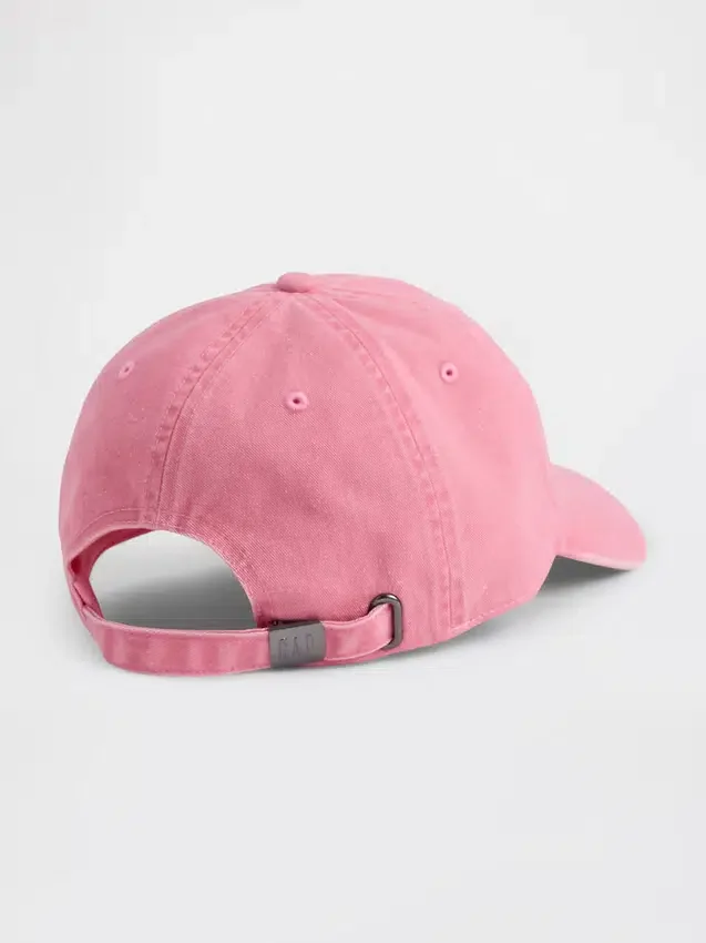 Gorra de béisbol con logotipo desgastado