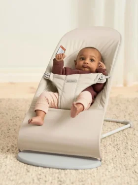 Hamaca Babybjorn Balance Soft de tres tejidos
