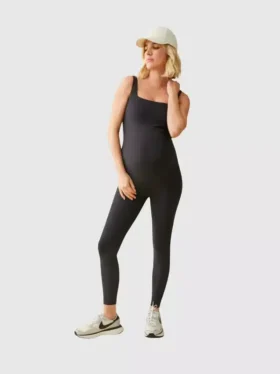 Ingrid e Isabel: mono deportivo largo premamá negro