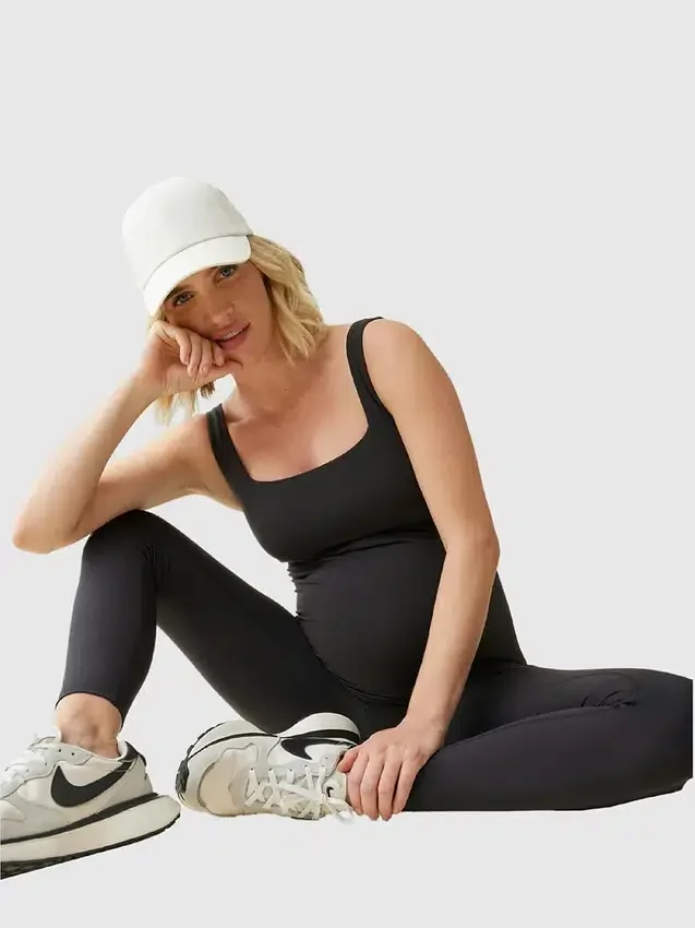 Ingrid e Isabel: mono deportivo largo premamá negro