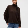 Jersey de cuello alto oversize con punto calado