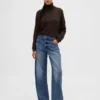 Jersey de cuello alto oversize con punto calado