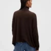 Jersey de cuello alto oversize con punto calado
