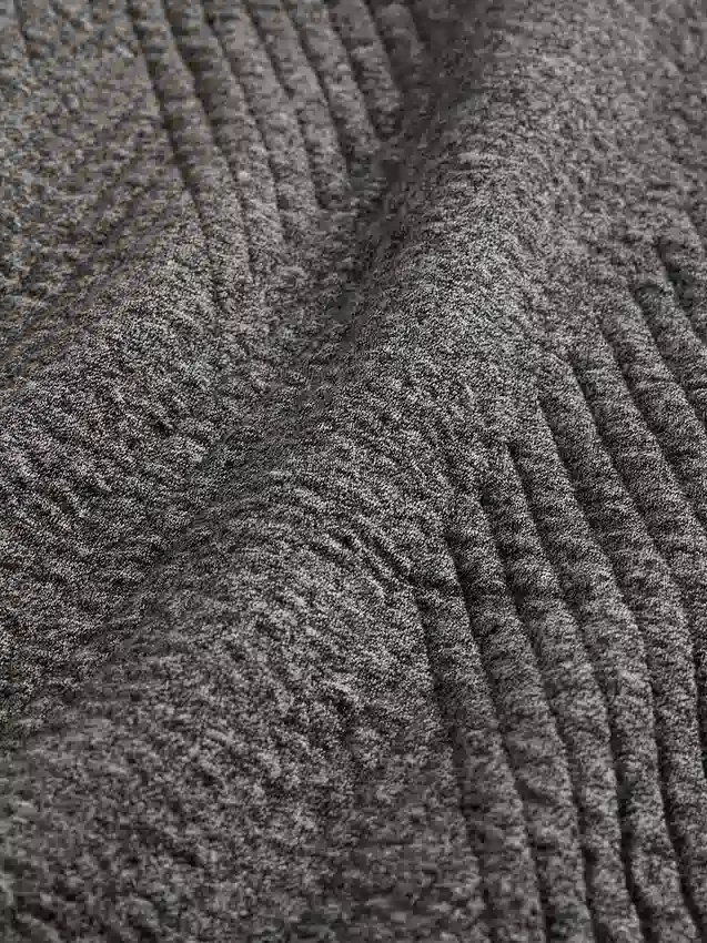 Jersey de cuello de embudo de punto jacquard acolchado GapFit