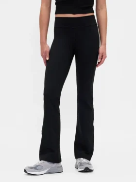 Leggings GapFit de talle medio y corte «power boot»
