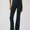Leggings GapFit Smooth de talle alto y corte acampanado