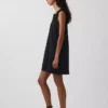 Minivestido con canesú de ganchillo en mezcla de lino