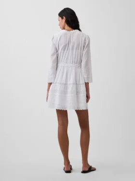 Minivestido con ribete de encaje
