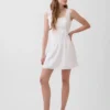 Minivestido de cintura baja con pinzas