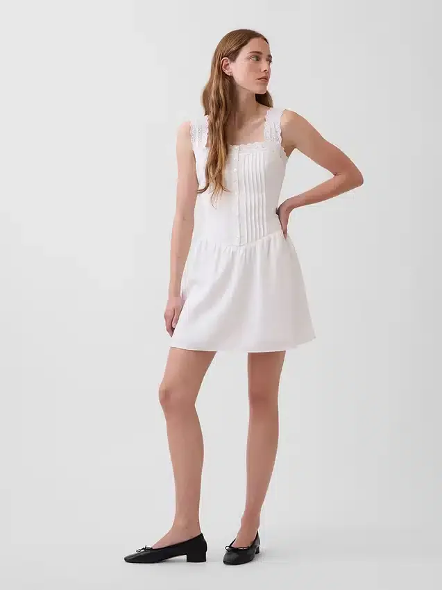 Minivestido de cintura baja con pinzas