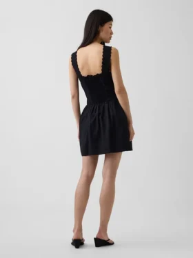 Minivestido de cintura baja con pinzas