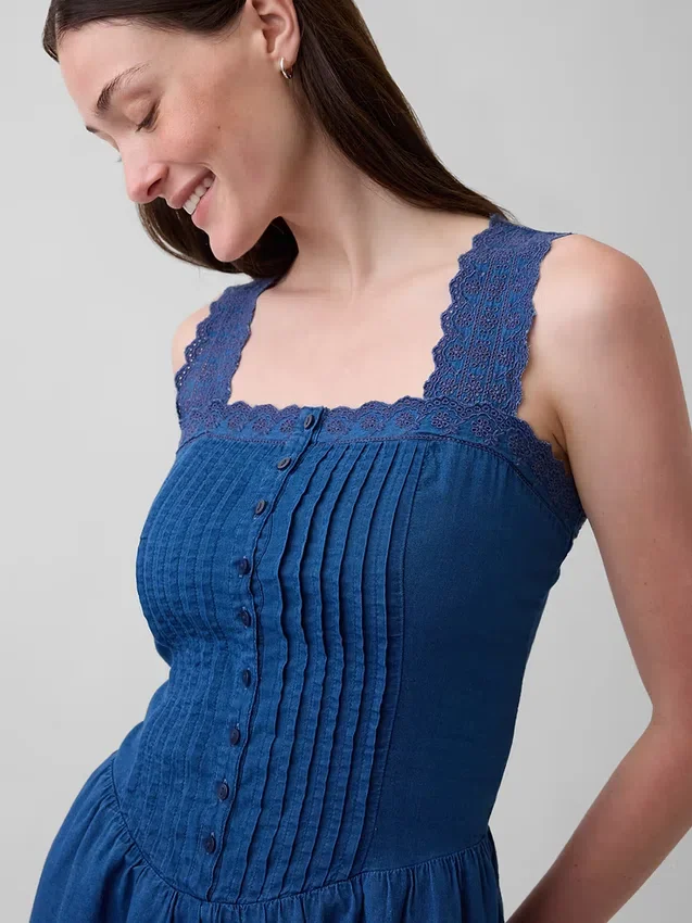 Minivestido de cintura baja con pinzas