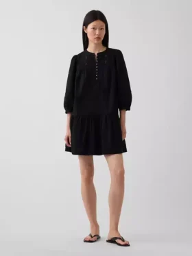 Minivestido de cintura baja con ribete de encaje