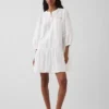 Minivestido de cintura baja con ribete de encaje