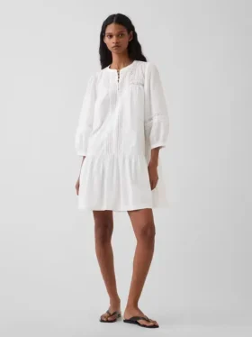 Minivestido de cintura baja con ribete de encaje