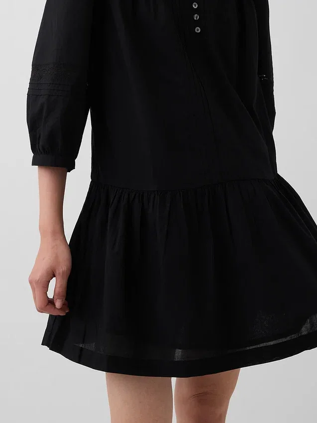 Minivestido de cintura baja con ribete de encaje
