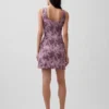 Minivestido floral con cuello barco y espalda abierta
