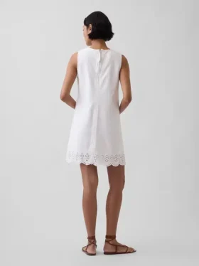 Minivestido recto con dobladillo de ojales