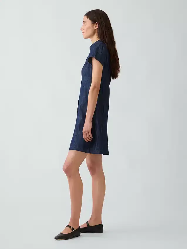 Minivestido tipo camisa con cintura imperio