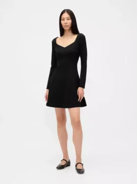 Minivestido tipo corsé con escote corazón de punto doble
