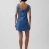 Minivestido vaquero con cuello barco y espalda abierta