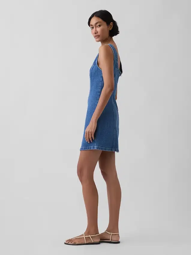 Minivestido vaquero con cuello barco y espalda abierta