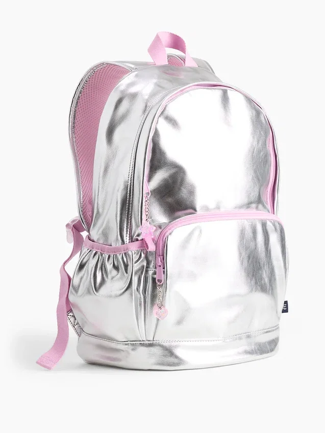 Mochila infantil con colgantes metalizados
