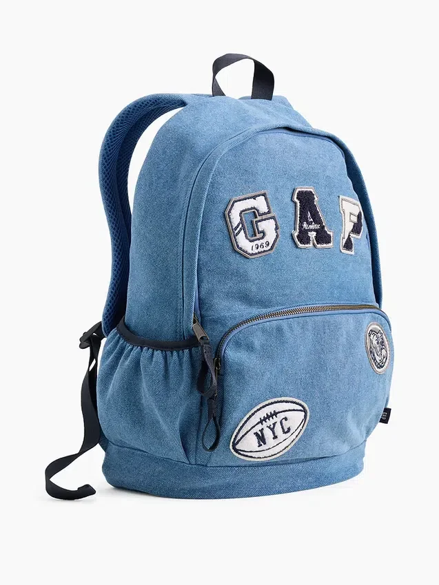 Mochila infantil de vaquero con parches con el logotipo