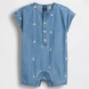 Mono corto de denim para bebé con el oso Brannan bordado