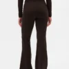 Pantalones acampanados elásticos CashSoft