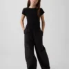 Pantalones anchos de niño con doble costura en las rodillas