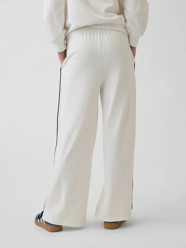 Pantalones anchos y cómodos para niños