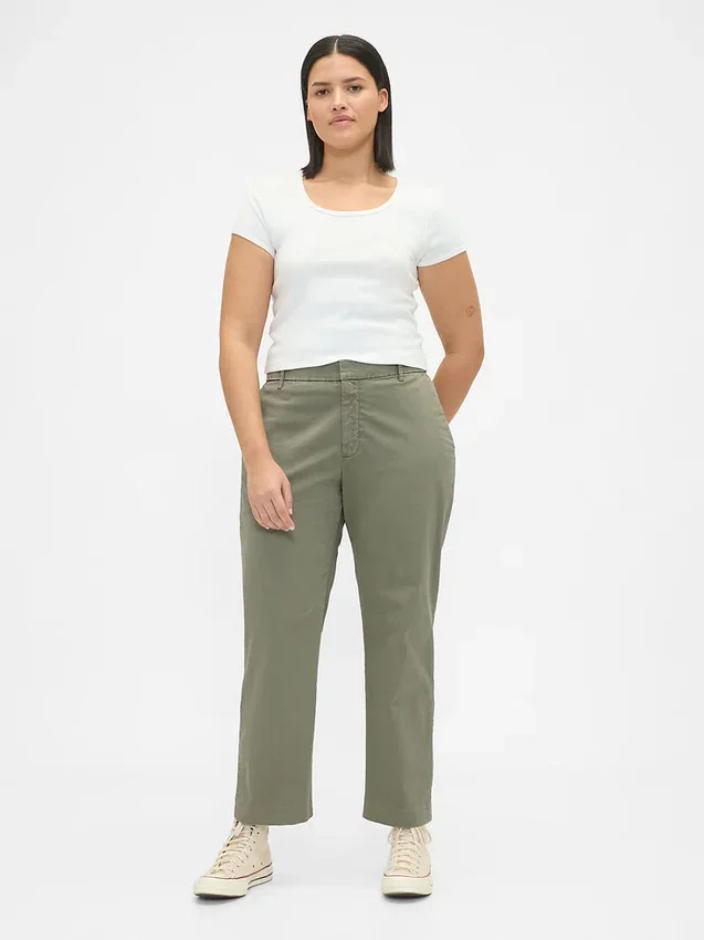Pantalones caqui de talle medio