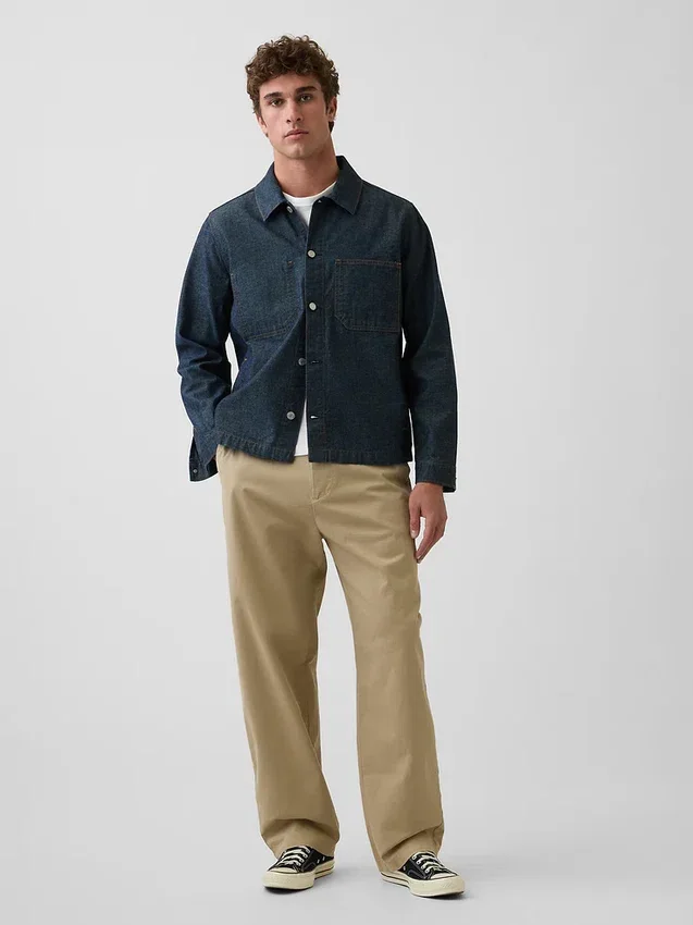 Pantalones caqui holgados de estilo moderno