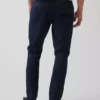 Pantalones caqui modernos de corte ajustado